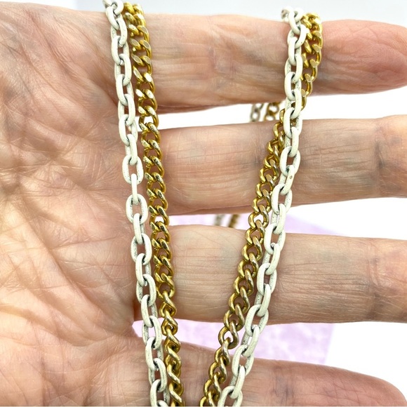 Vintage White Enamel Goldtone Chain Dangle Fringe Necklace - Picture 8 of 8